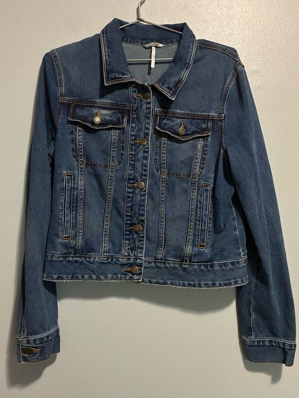 Free People Denim Jacket Large Blue Jean Jacket Classic Trucker Stretch Casual - Picture 3 of 9
